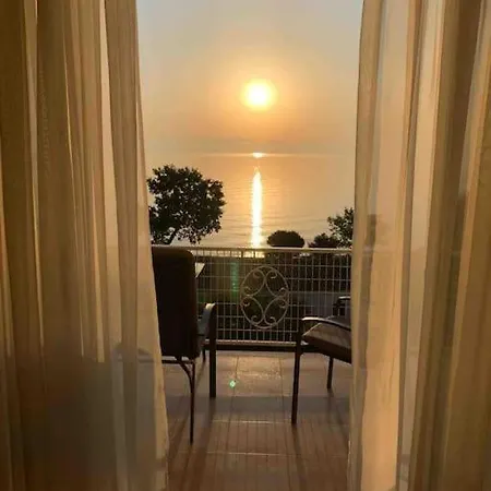 Appartamento Sea View With Swimning Pool *