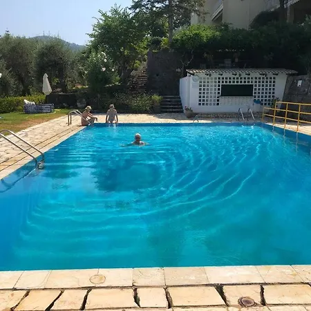 Appartamento Sea View With Swimning Pool