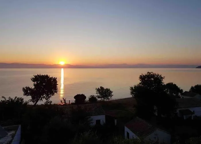 Апартаменты Sea View With Swimning Pool